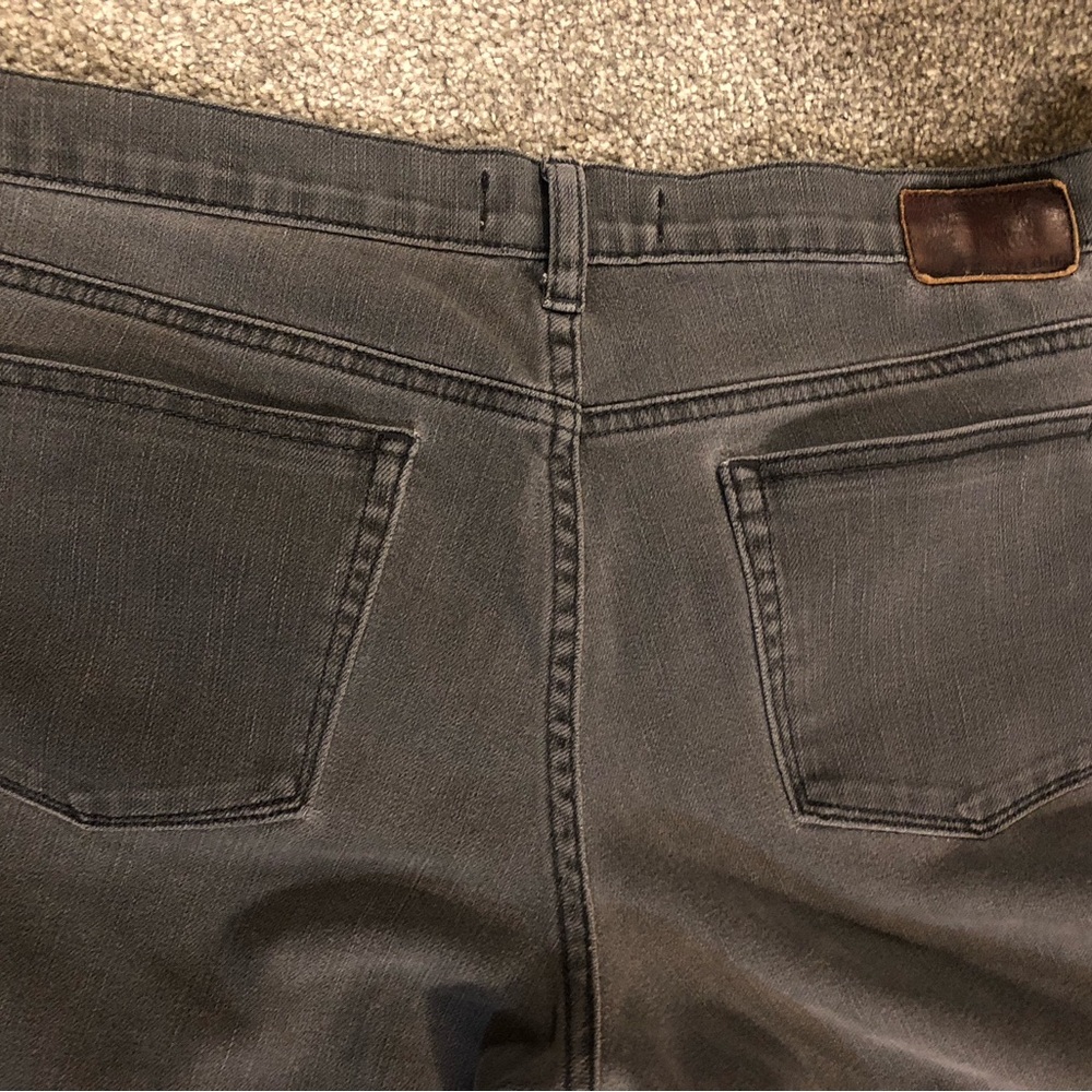 Henry & Belle womans Charcoal Straight Jeans - Picture 3 of 4